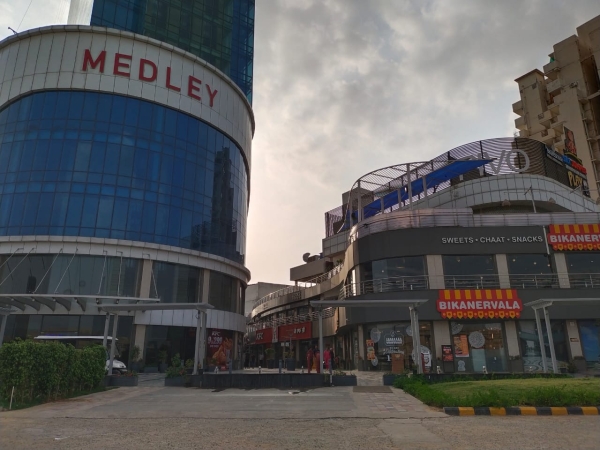 Shop for sale in Ocus Medley